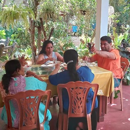 Ossa Home Stay Anuradhapura Buitenkant foto