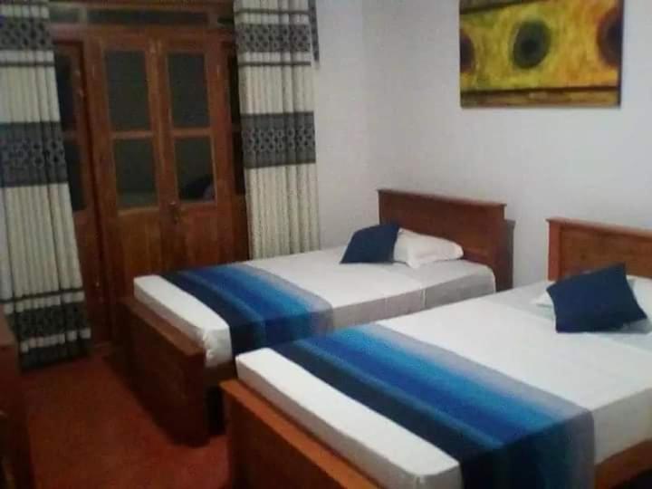 Ossa Home Stay Anuradhapura Buitenkant foto